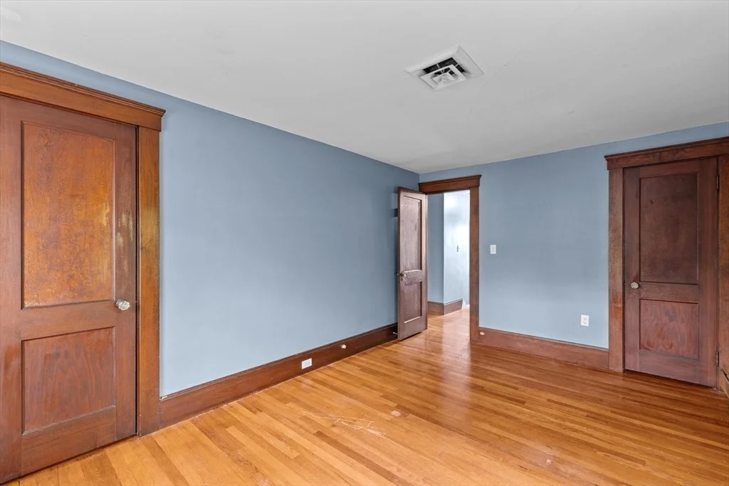 Photo of 11 Robertson Rd