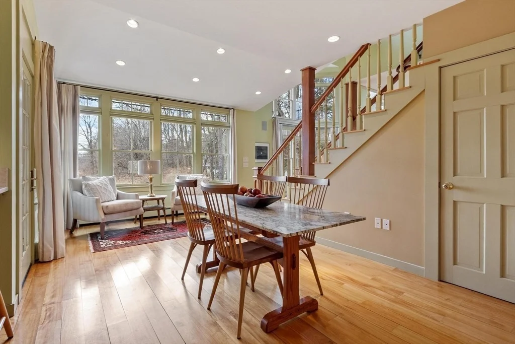 Photo of 521 Barretts Mill Rd