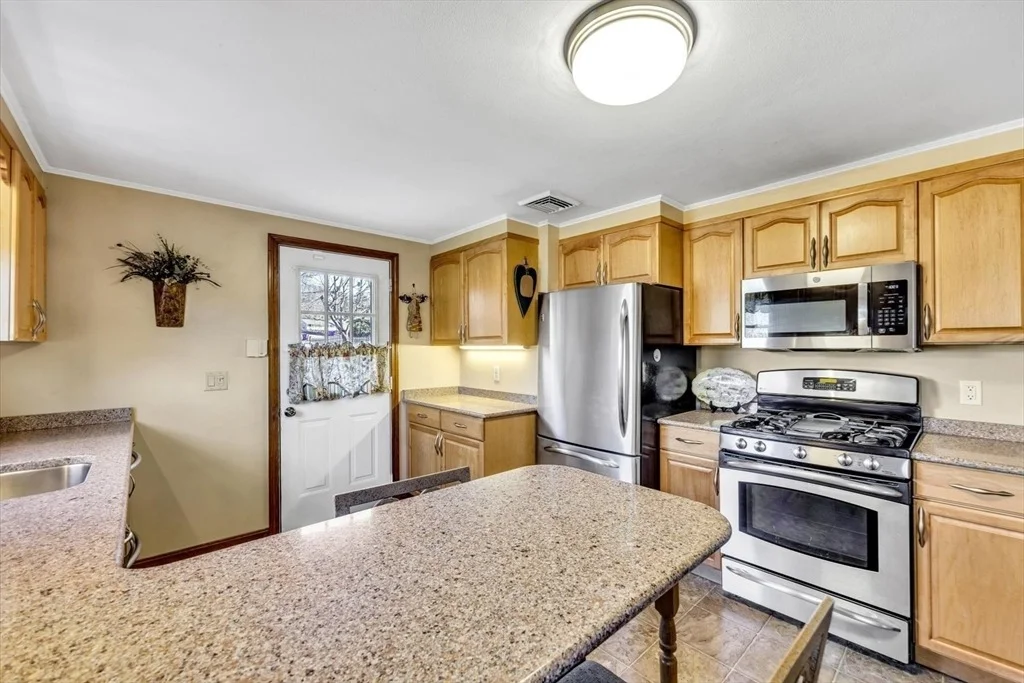 Photo of 48 Maple St