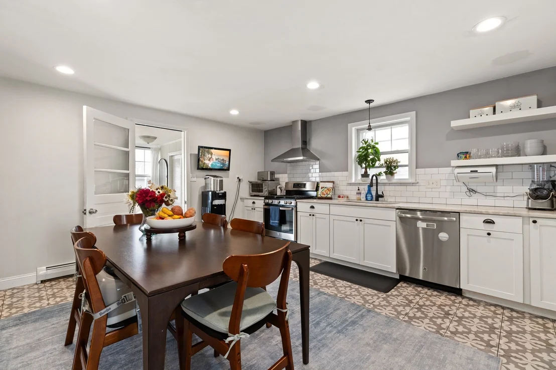 Photo of 129 Strandway