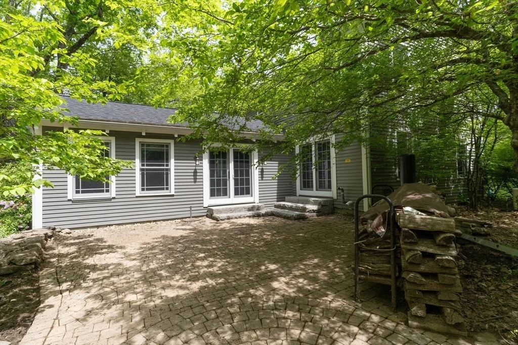 Photo of 244 Old Winchester Rd