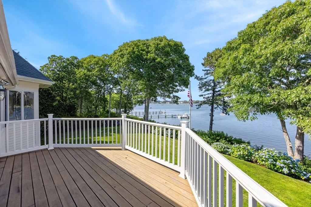 Photo of 168 Garrison Ln