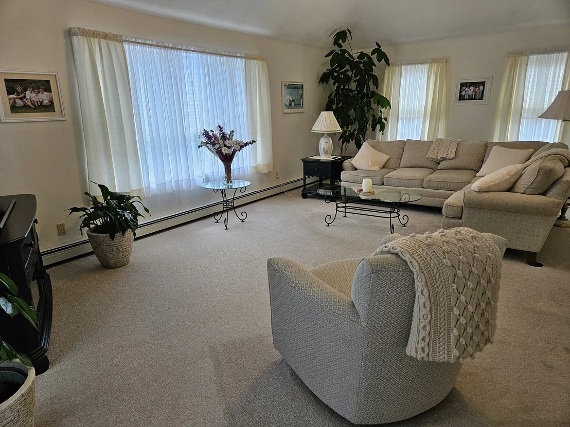 Photo of 12 Jason Dr