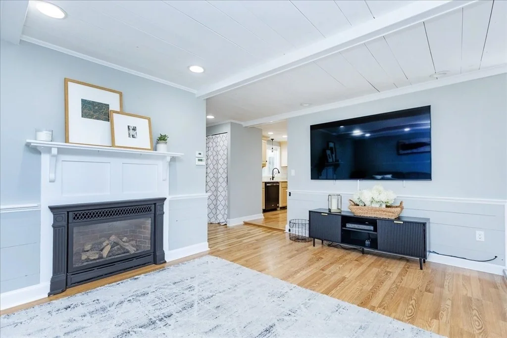 Photo of 9 Massachusetts Ave