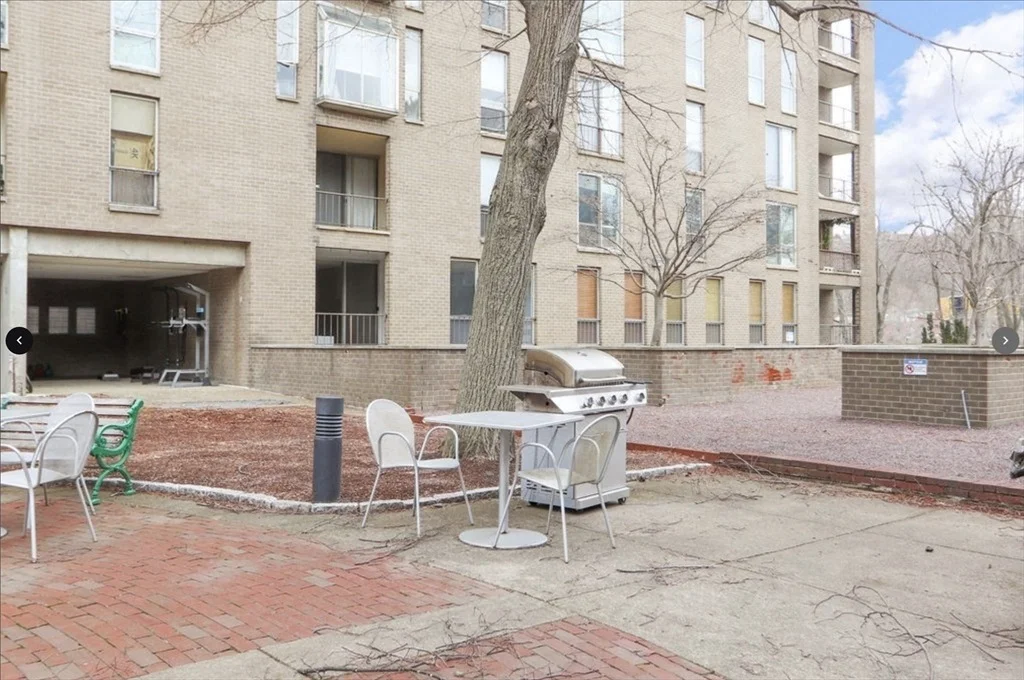 Photo of Unit 501 at 44 Washington St