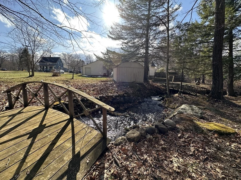 Photo of 701 Silver Lake St.