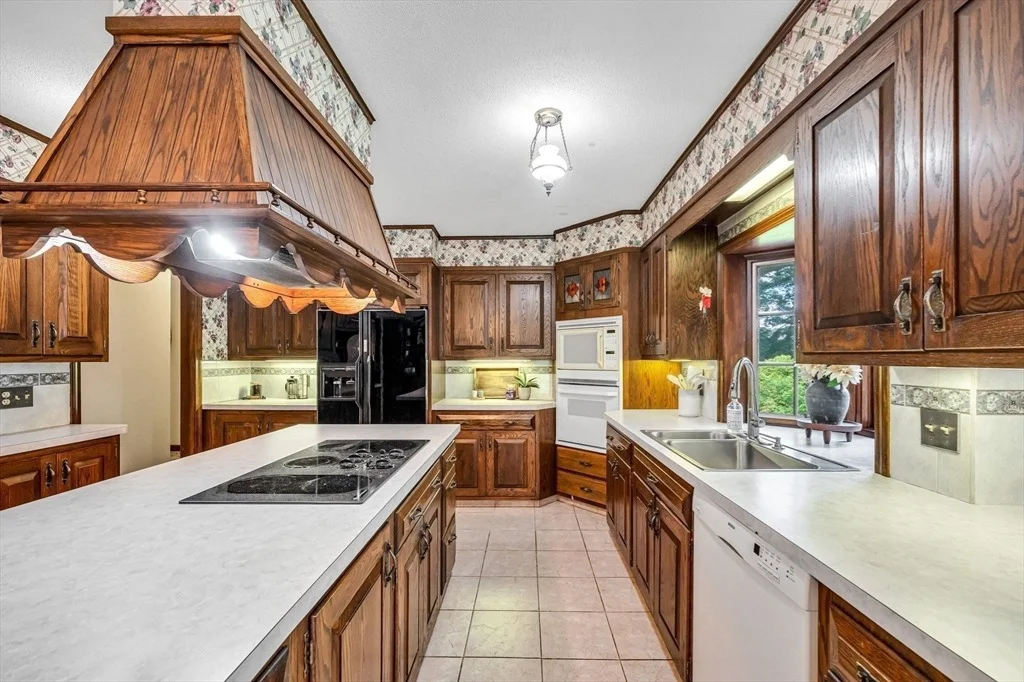Photo of 98 Blossom Rd