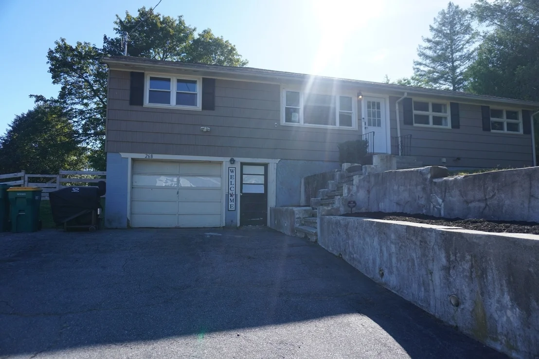Photo of 268 Sterling St