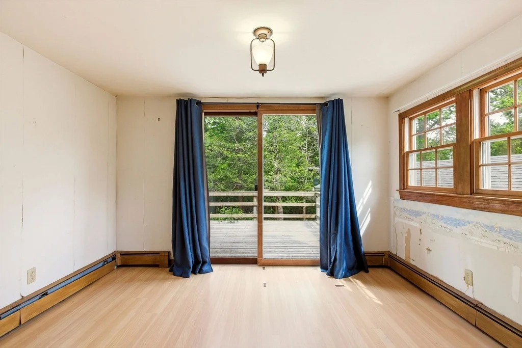 Photo of 93 Robbins Circle