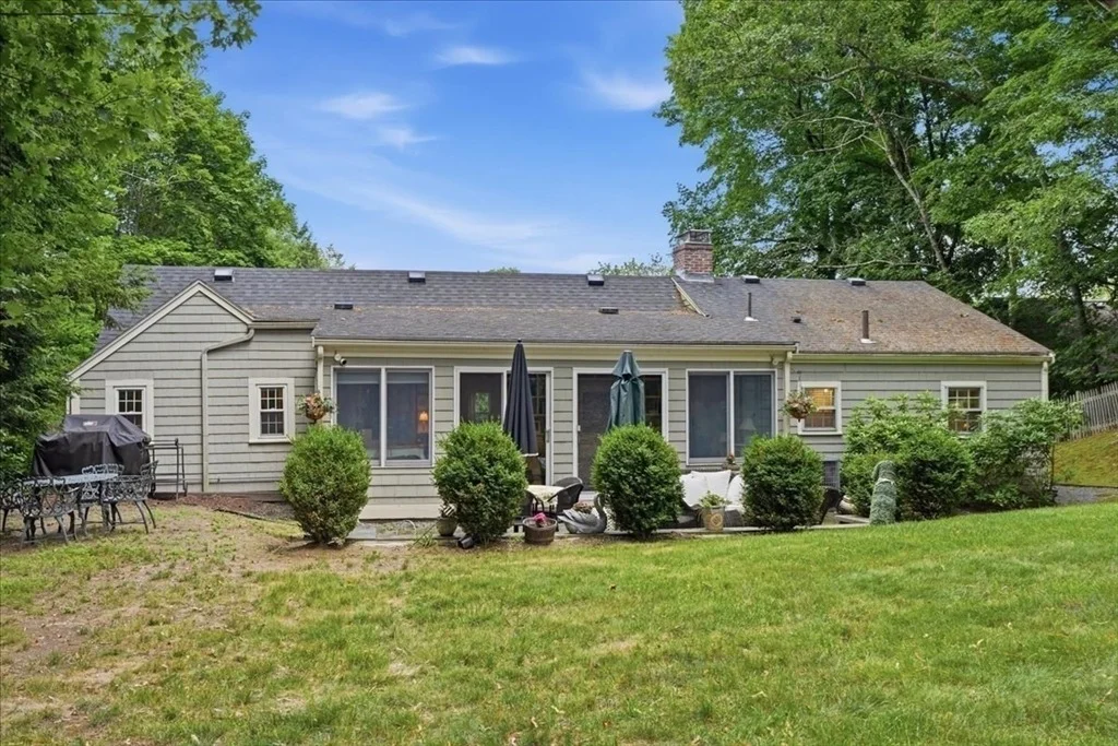 Photo of 485 Main St