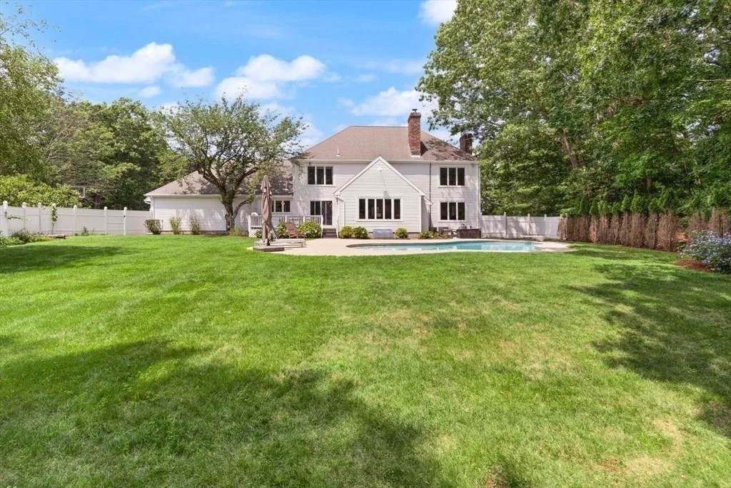 Photo of 48 Castle Dr