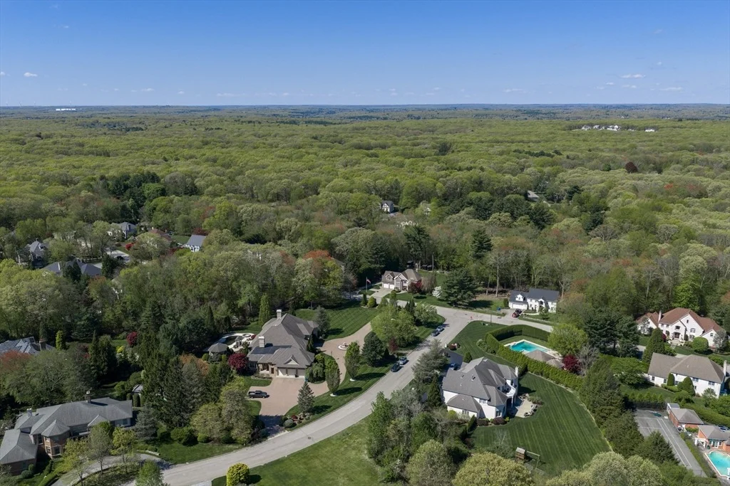 Photo of 11 Bridle Dr