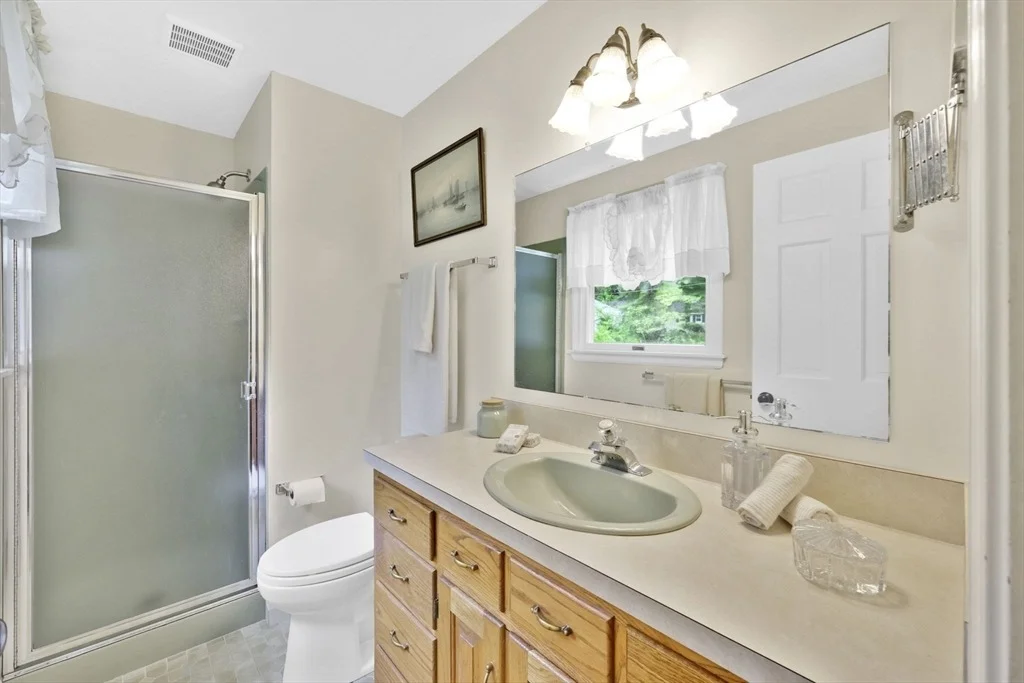 Photo of 3 Logie Ln