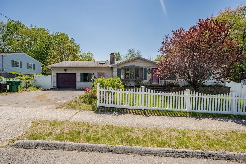 Photo of 57 Parenteau Dr