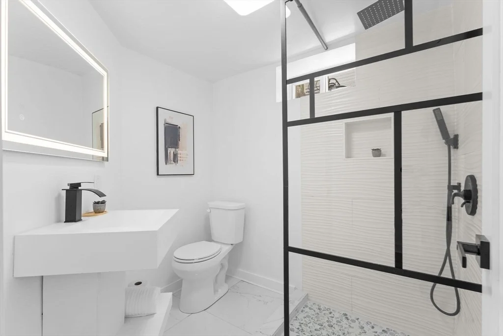 Photo of Unit 1 at 446 Broadway