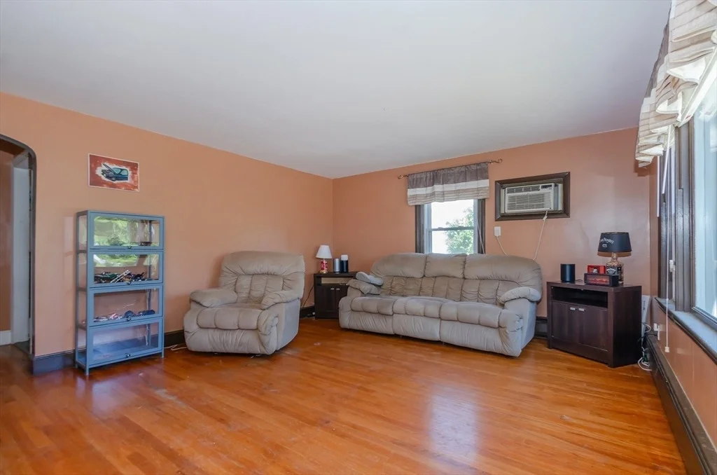 Photo of 263 Maple Street