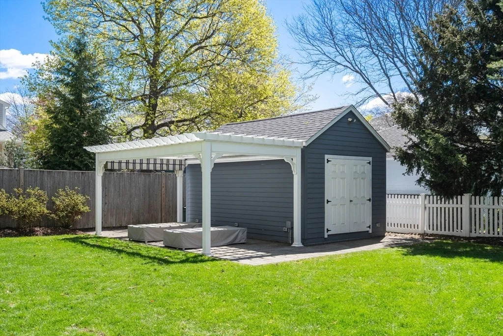 Photo of 11 Fairlawn St