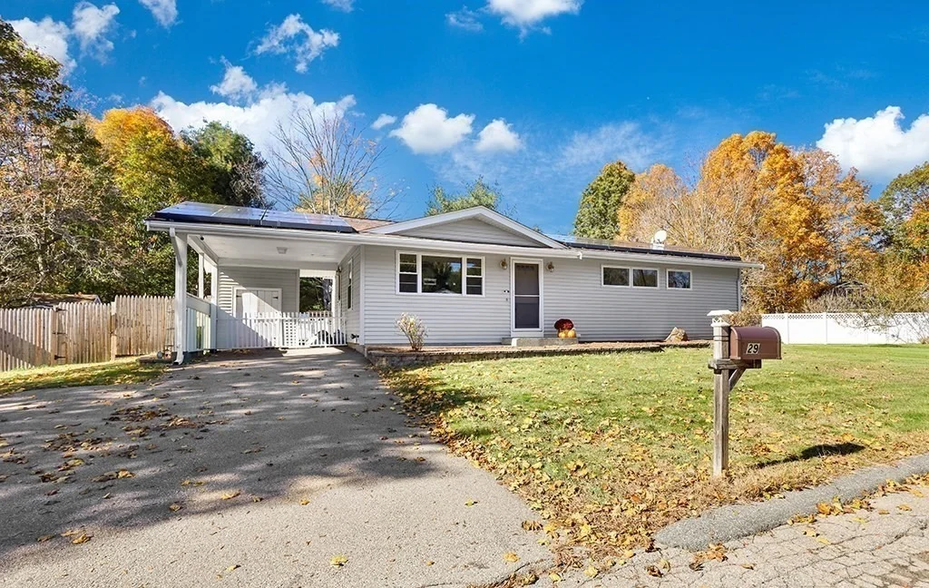 Photo of 29 Squire Ln