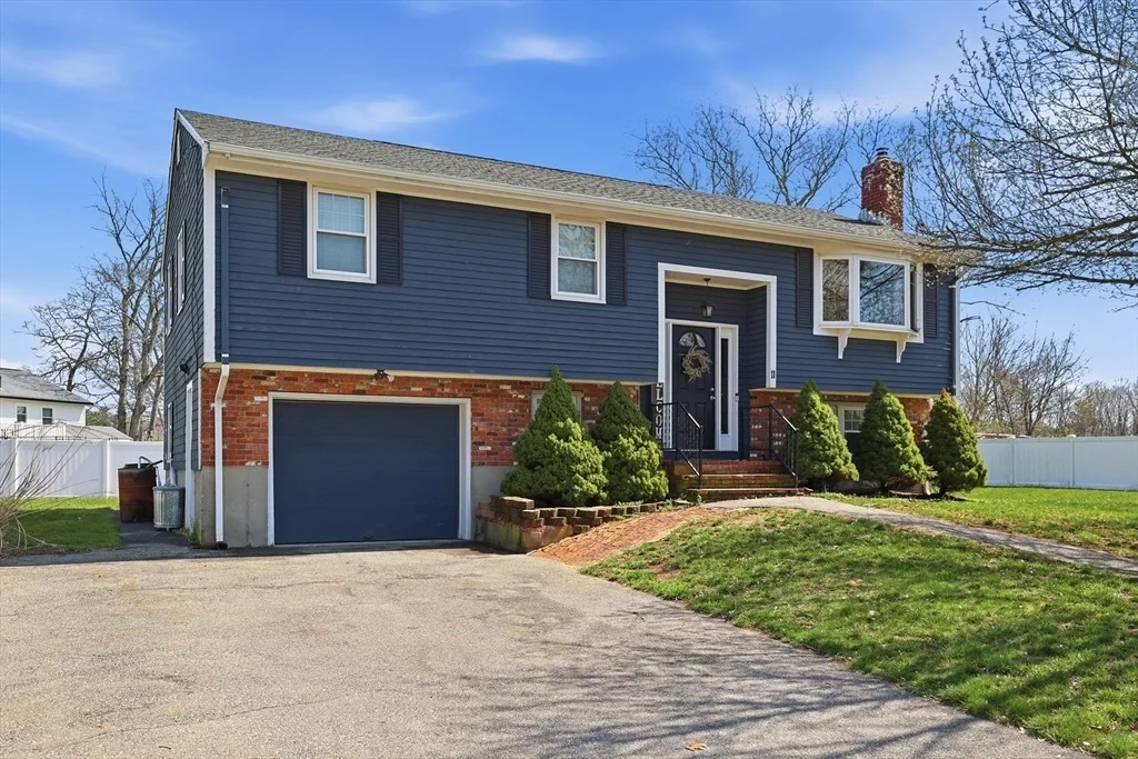 Photo of 11 Duffy Dr