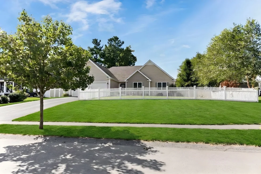 Photo of 12 Waterford Circle