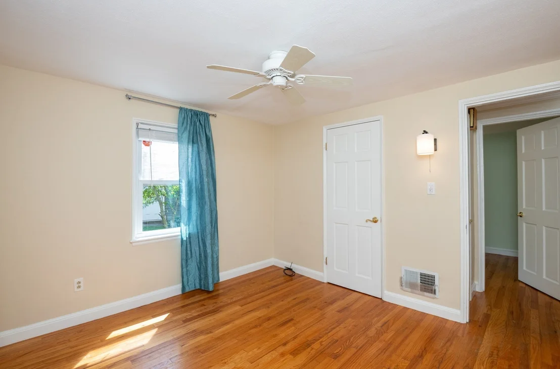 Photo of 19 Penny Lane
