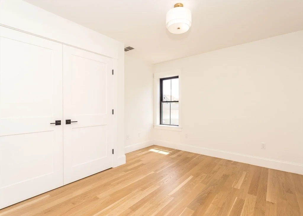 Photo of 38 Hillcroft Road