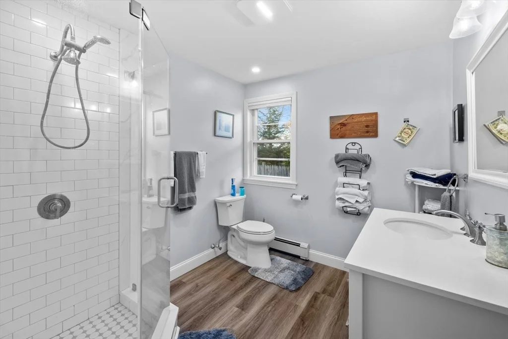 Photo of 266 Algonquin Ave