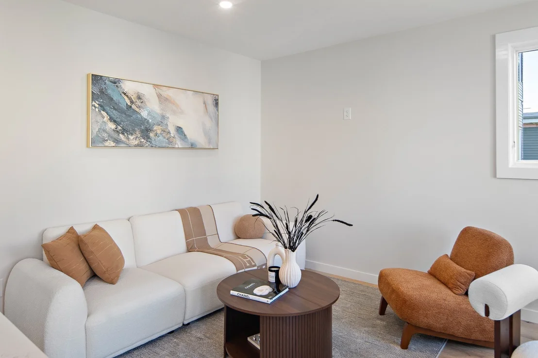 Photo of Unit 3 at 46 Everett Street