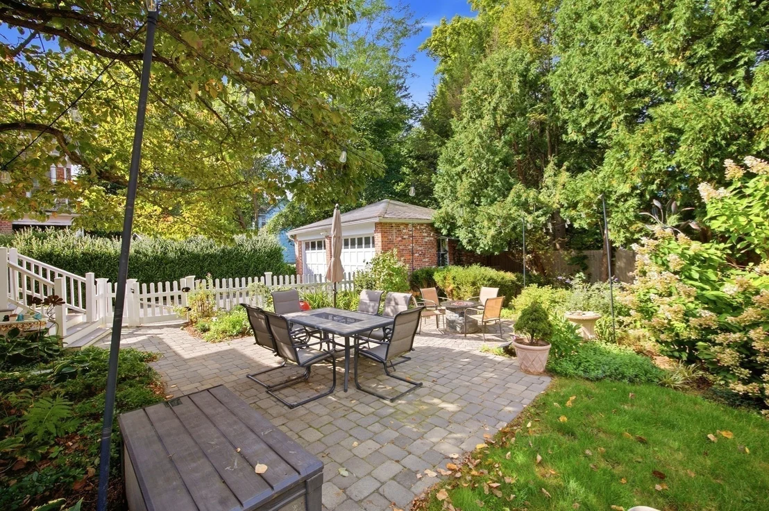Photo of 211 Crescent St