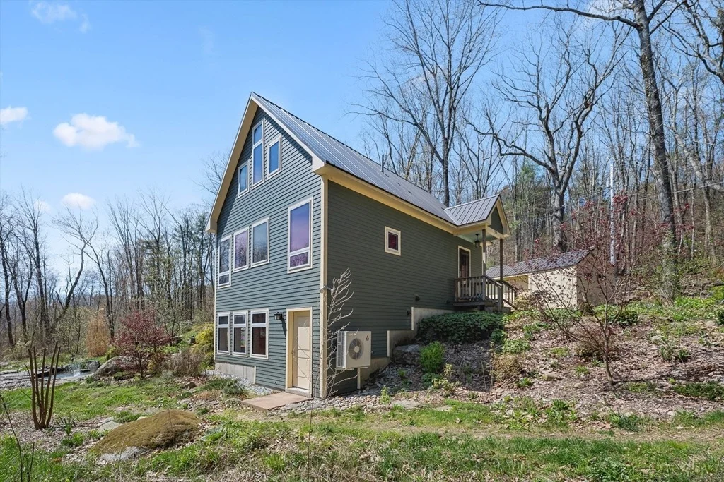 Photo of 999 Sheldon Road