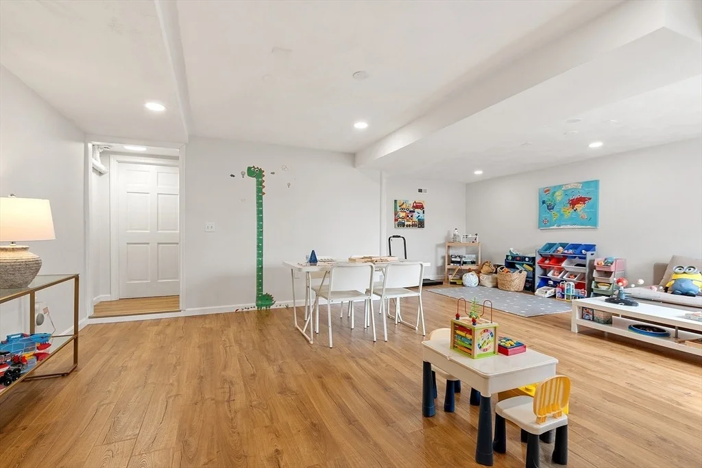 Photo of 933 Liberty Square Rd