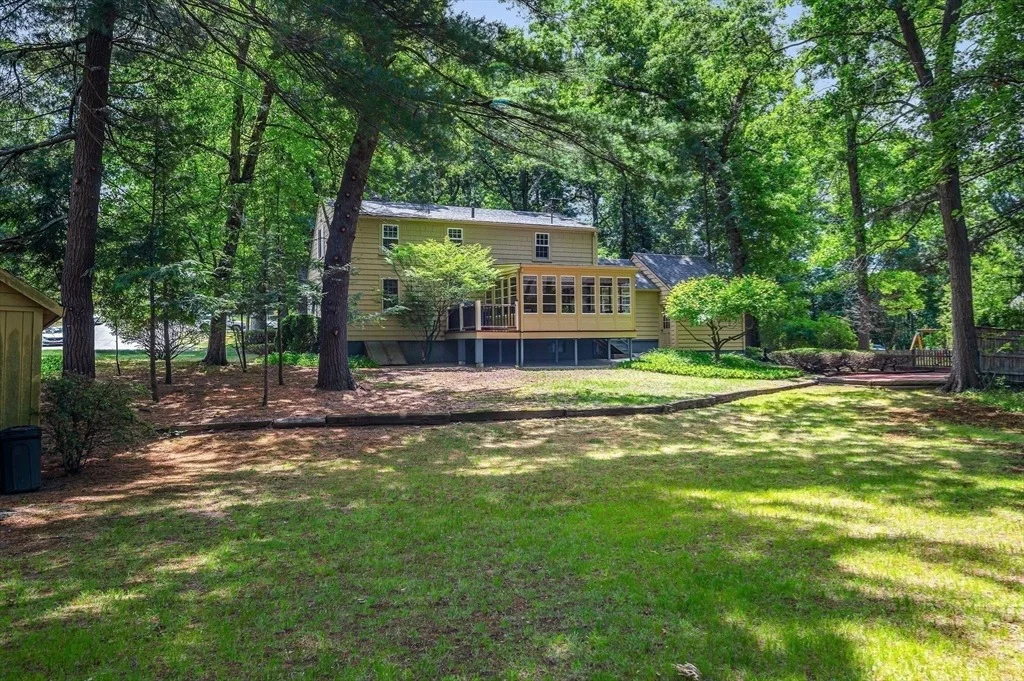 Photo of 16 Cottage Park