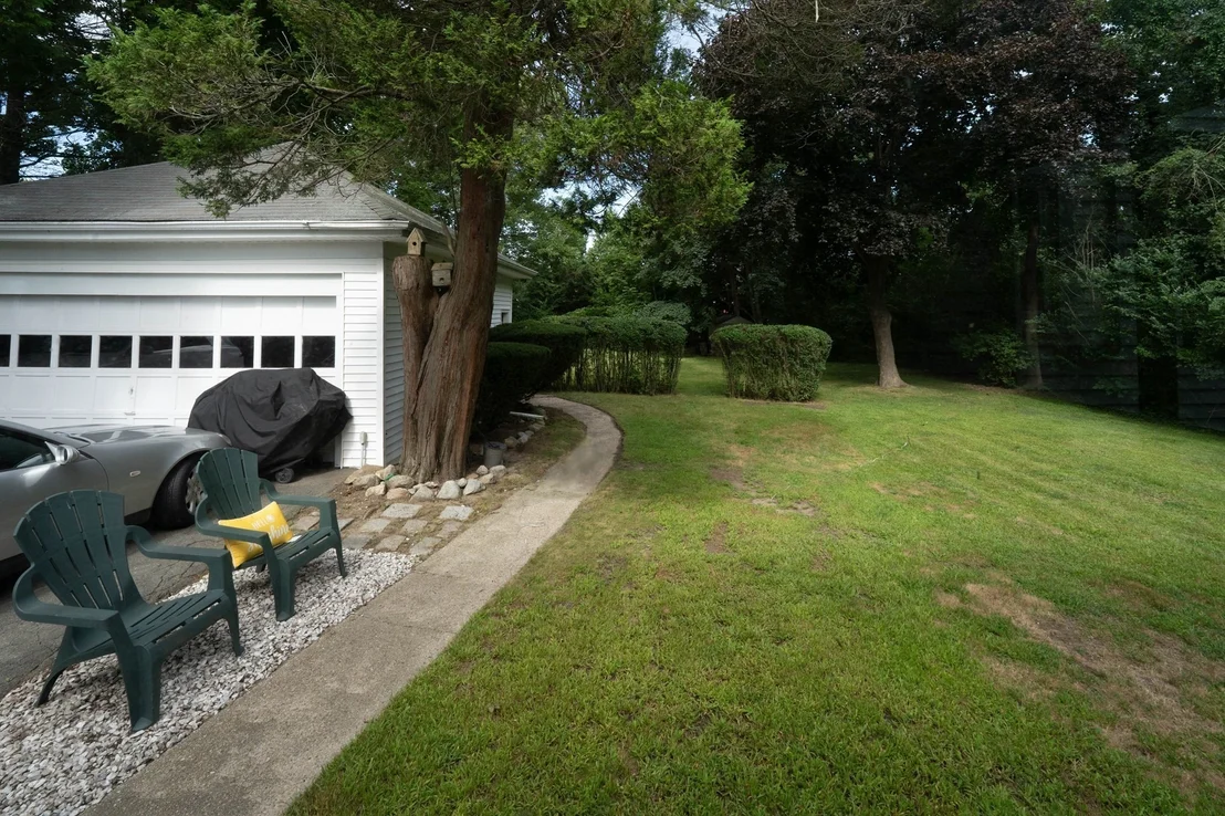 Photo of 55 Akin St