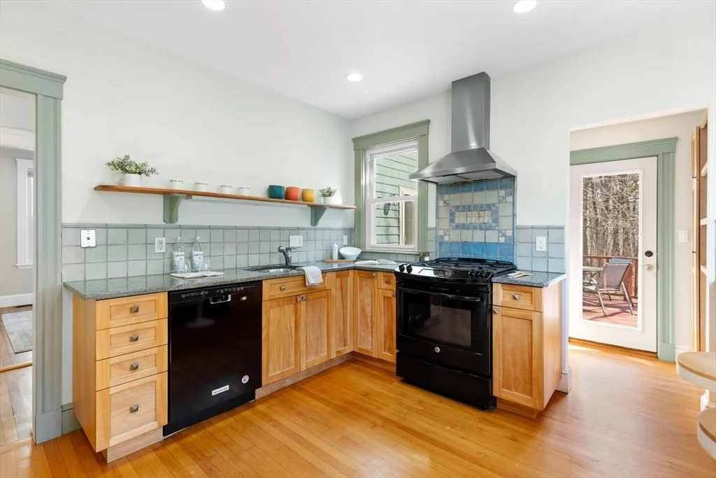 Photo of 38 High Haith Rd