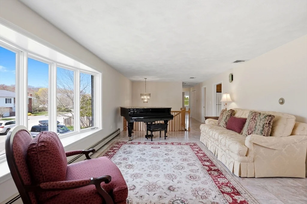 Photo of 6 Gavin Cir