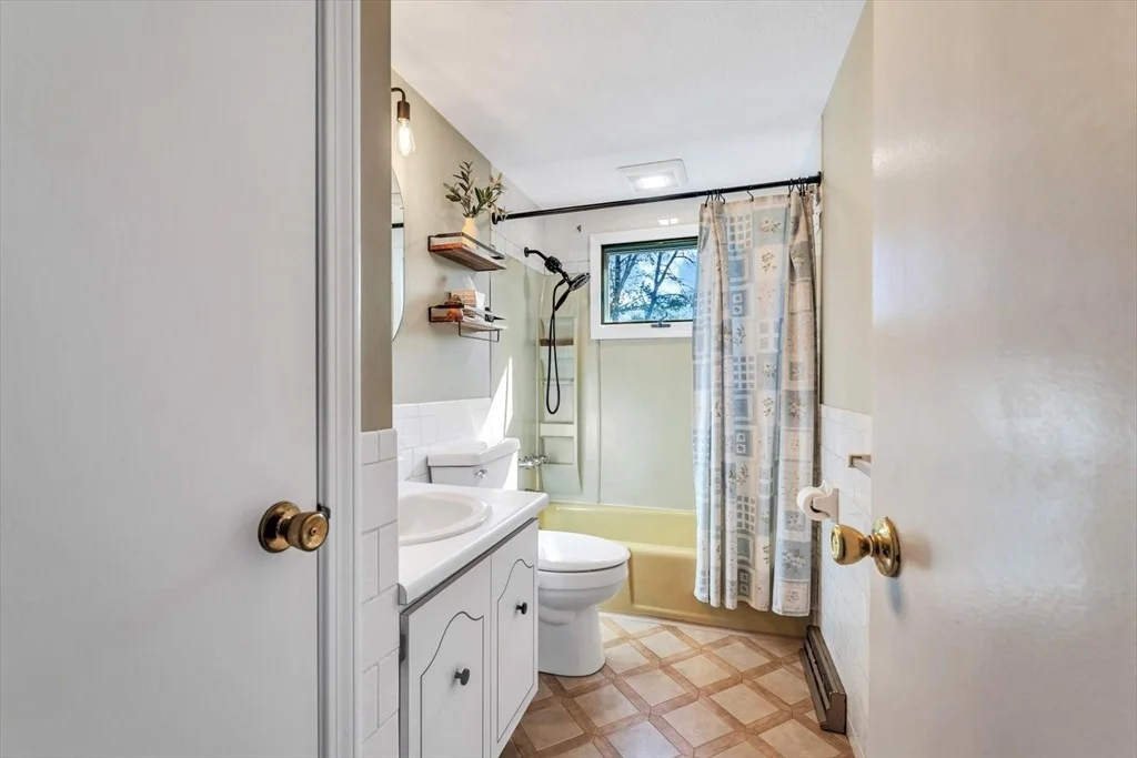 Photo of 26 Rainbow Ln