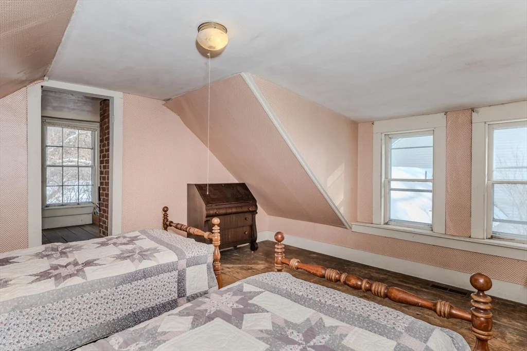 Photo of 111 Amherst Rd