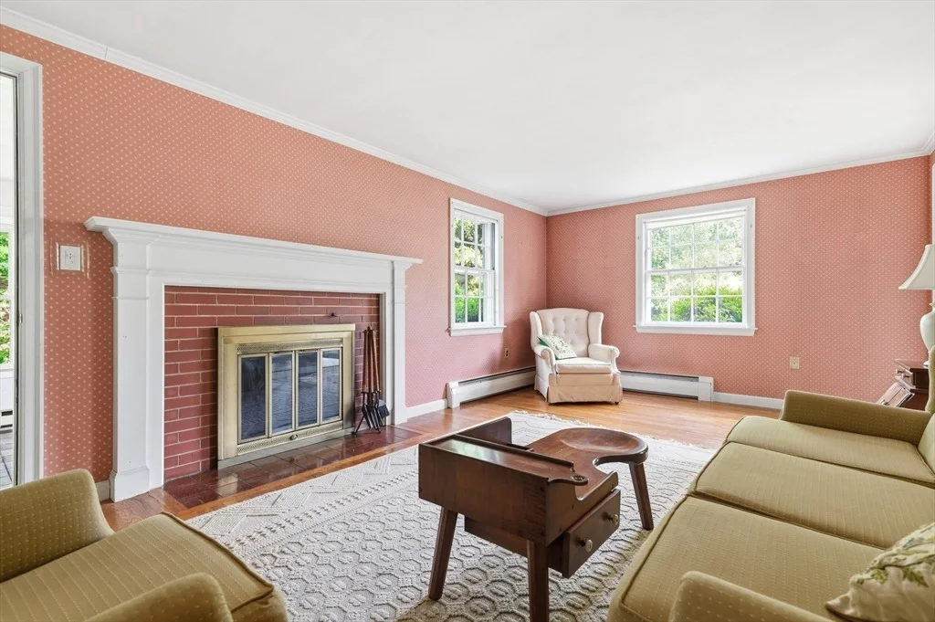 Photo of 10 Dunster Ln
