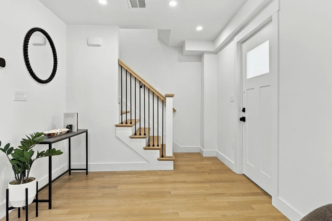 Photo of 8 Rodman Rd
