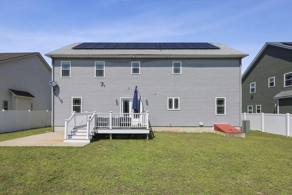 Photo of 51 Elaine Cir