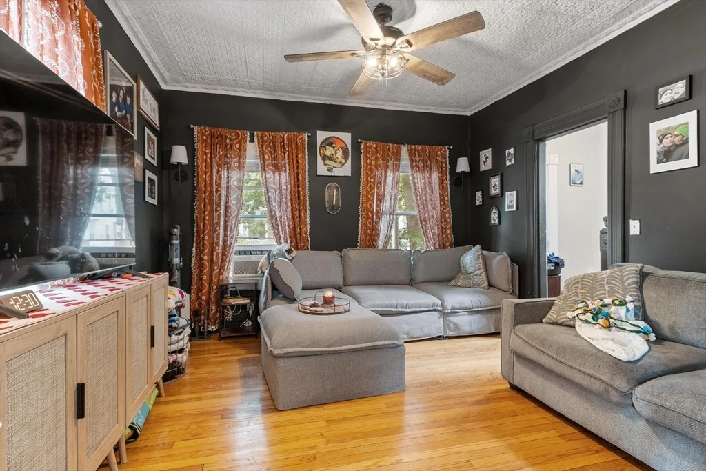 Photo of 85 Montrose St