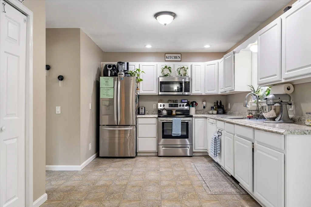 Photo of 84 Baptist Common Rd