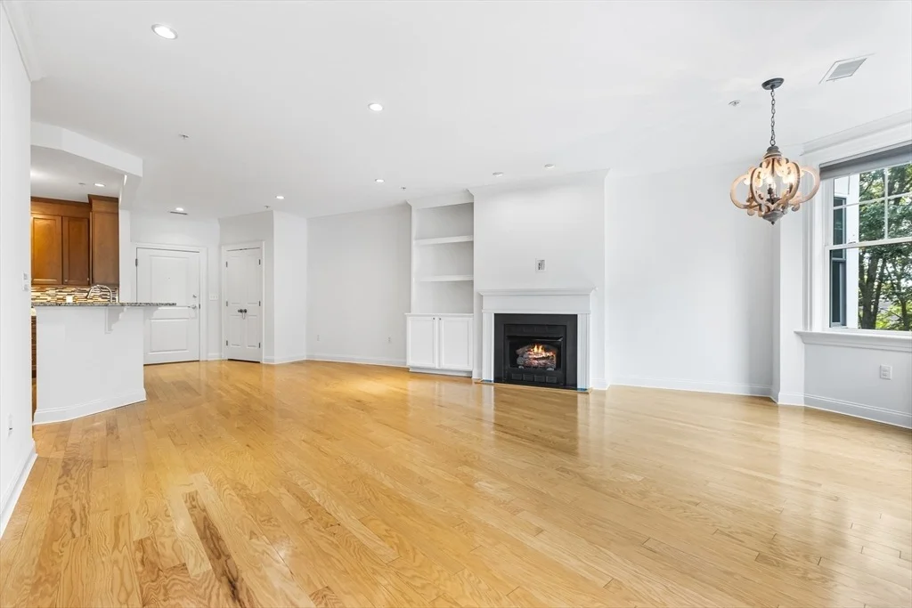 Photo of Unit 2006 at 39 Taylor Drive