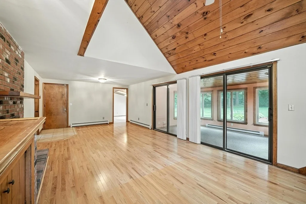 Photo of 28 Sterling Dr