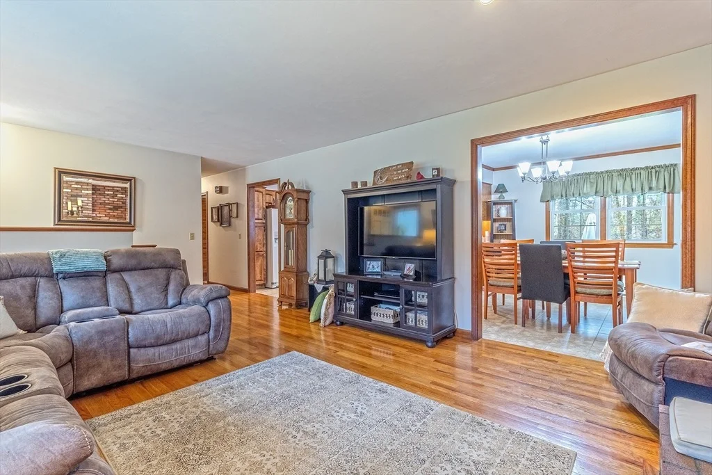 Photo of 25 Pinecrest Circle