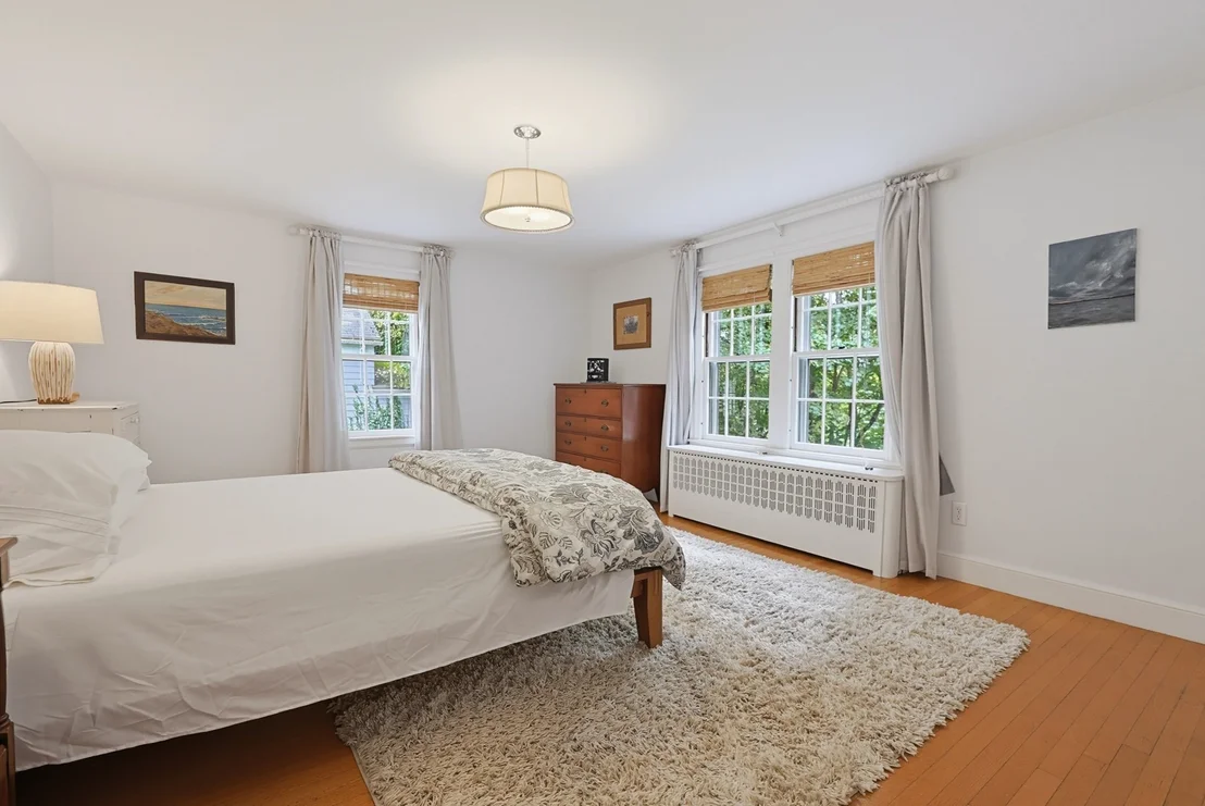Photo of 28 Drury Ln