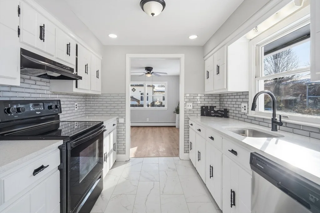 Photo of 87 Clarendon Ave