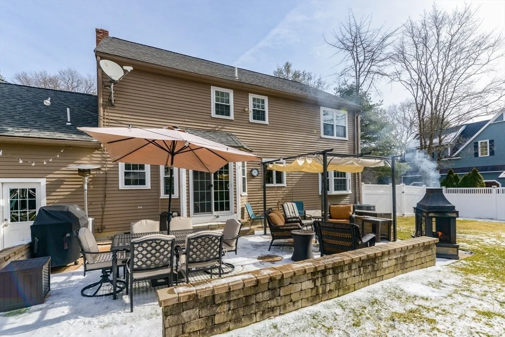 Photo of 19 N White Pine Ln