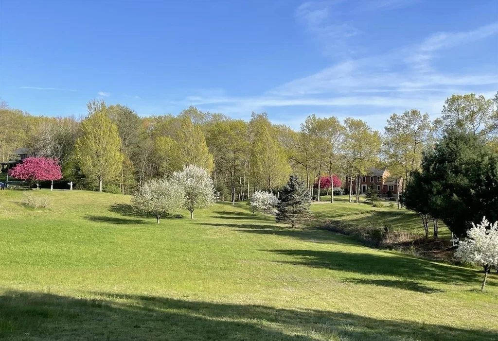 Photo of 65 Benjamin Day Dr.