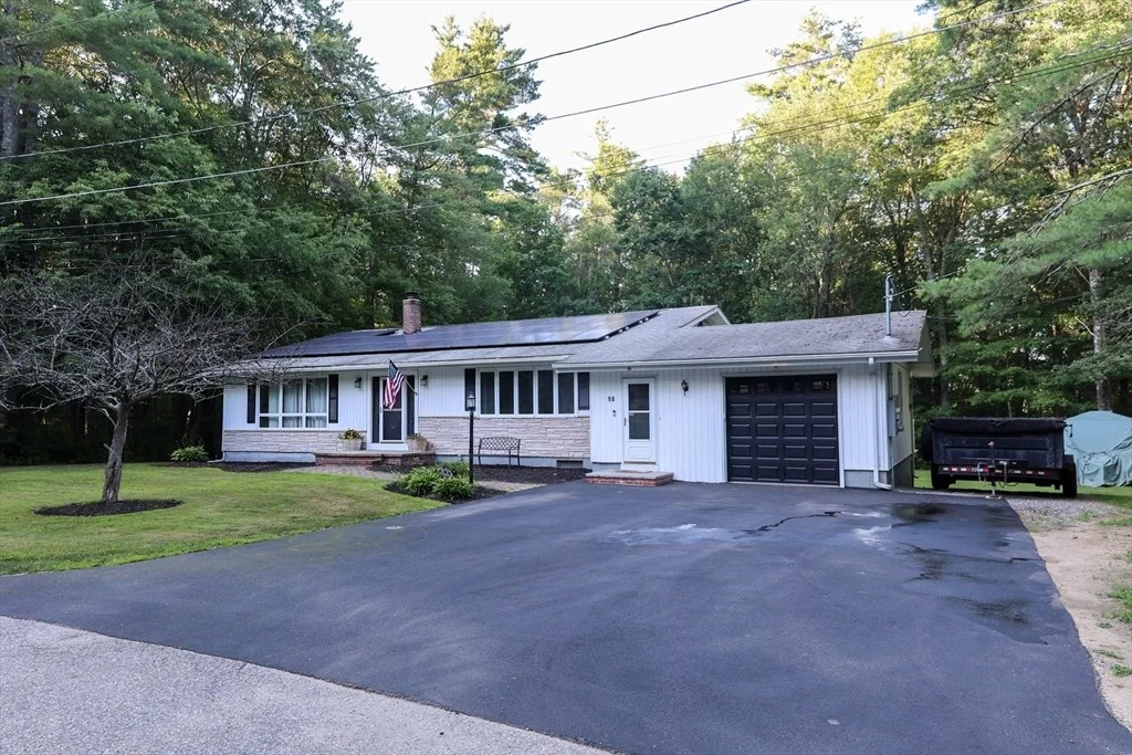 Photo of 16 Debra Lane